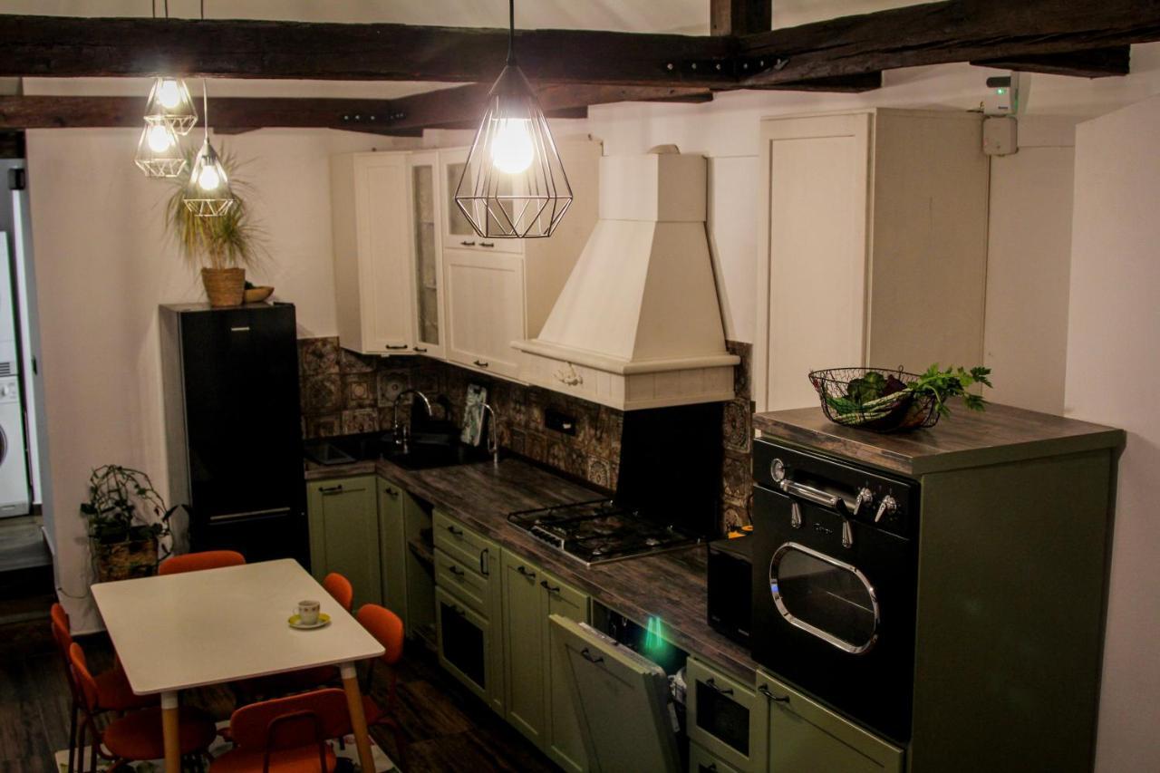 Cozy Cottage - Free Parking, Self Check-In Oradea Exterior foto